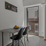 Garsoniera Turquoise Rezidential Moghioros Park * 부쿠레슈티