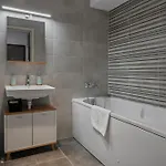 아파트 Garsoniera Turquoise Rezidential Moghioros Park *