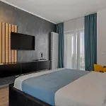 Garsoniera Turquoise Rezidential Moghioros Park * 부쿠레슈티