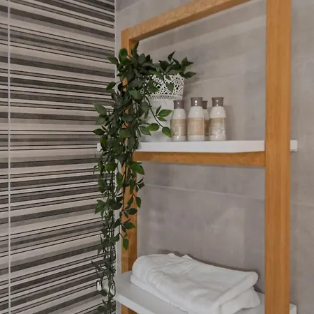 Garsoniera Turquoise Rezidential Moghioros Park Apartamento