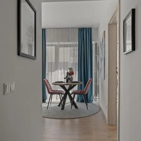 Garsoniera Turquoise Rezidential Moghioros Park *