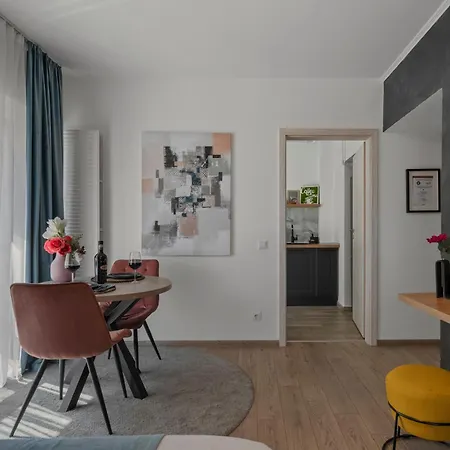 Garsoniera Turquoise Rezidential Moghioros Park Apartment